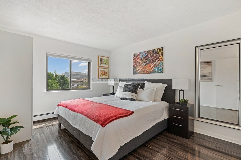 10 Williams St, Watertown