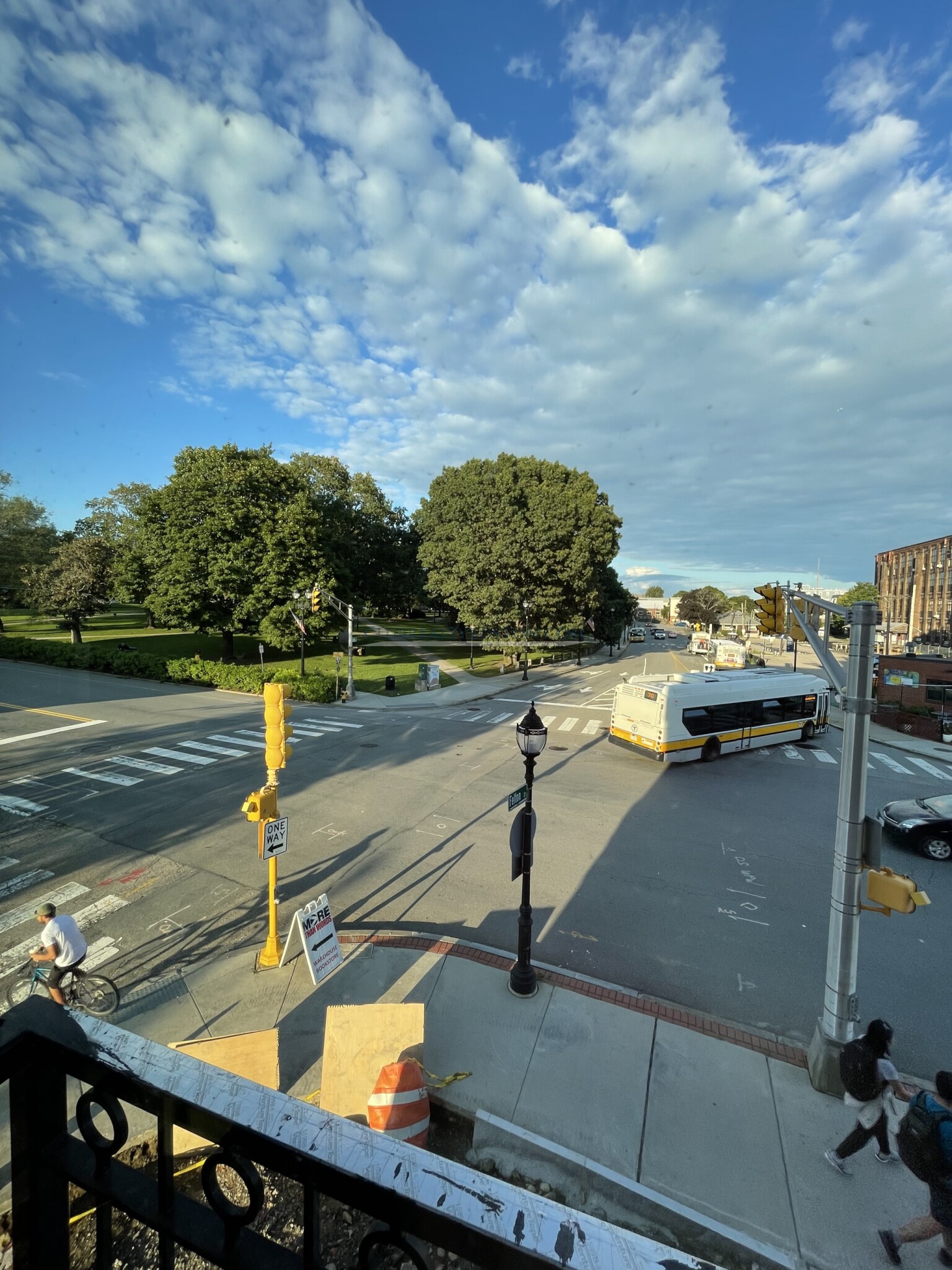 99 Moody St, Waltham