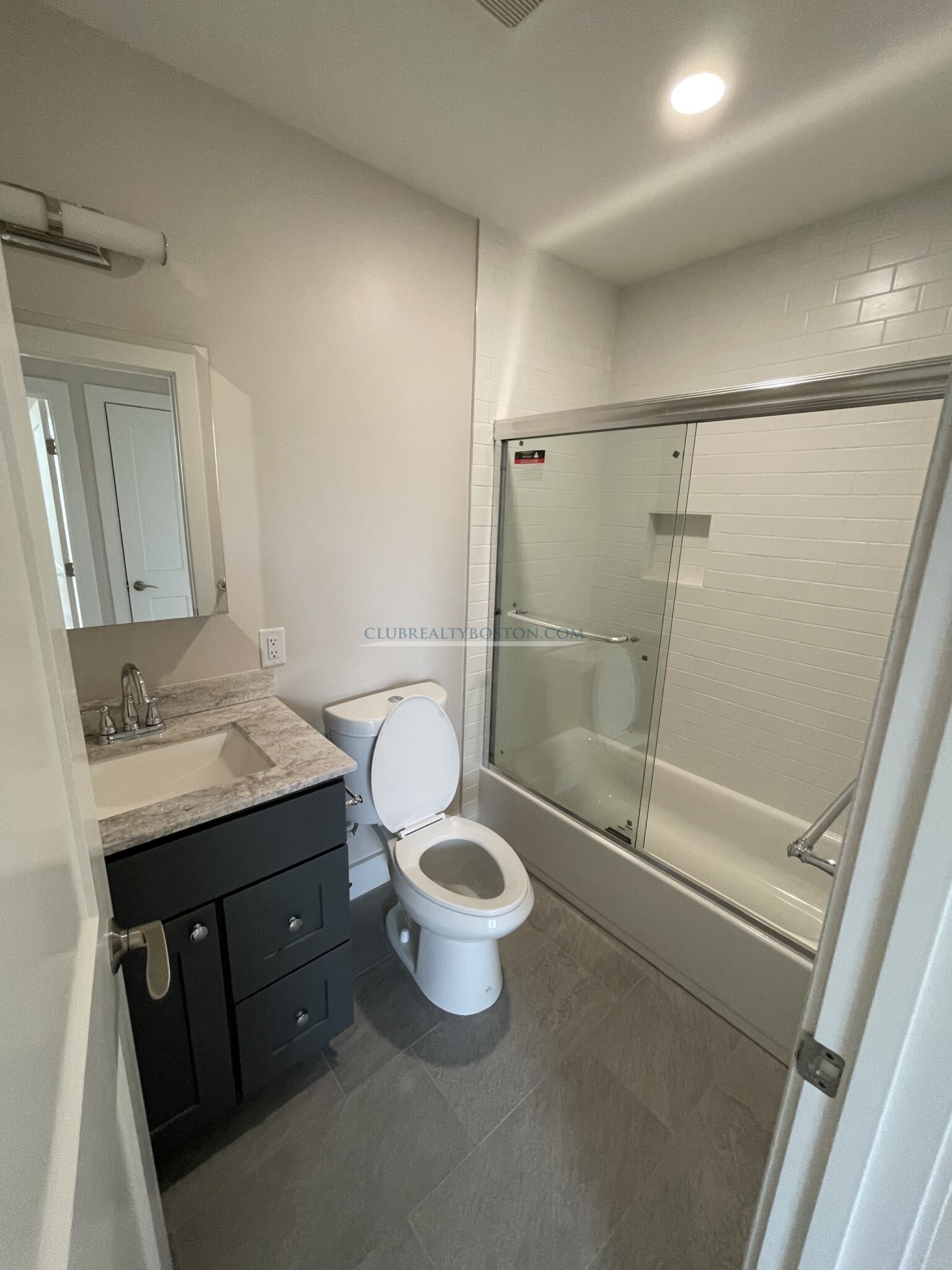 99 Moody St, Waltham