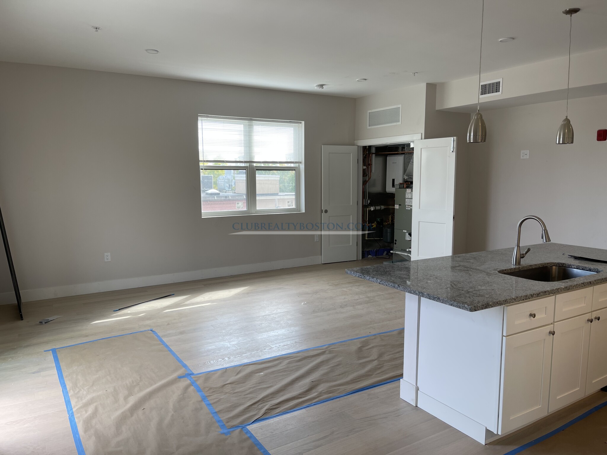 99 Moody St, Waltham