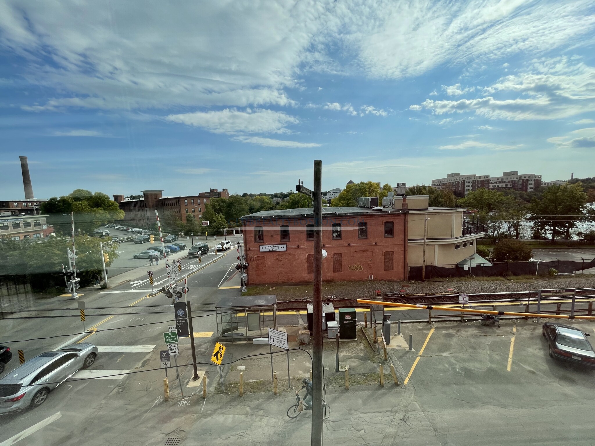 99 Moody St, Waltham