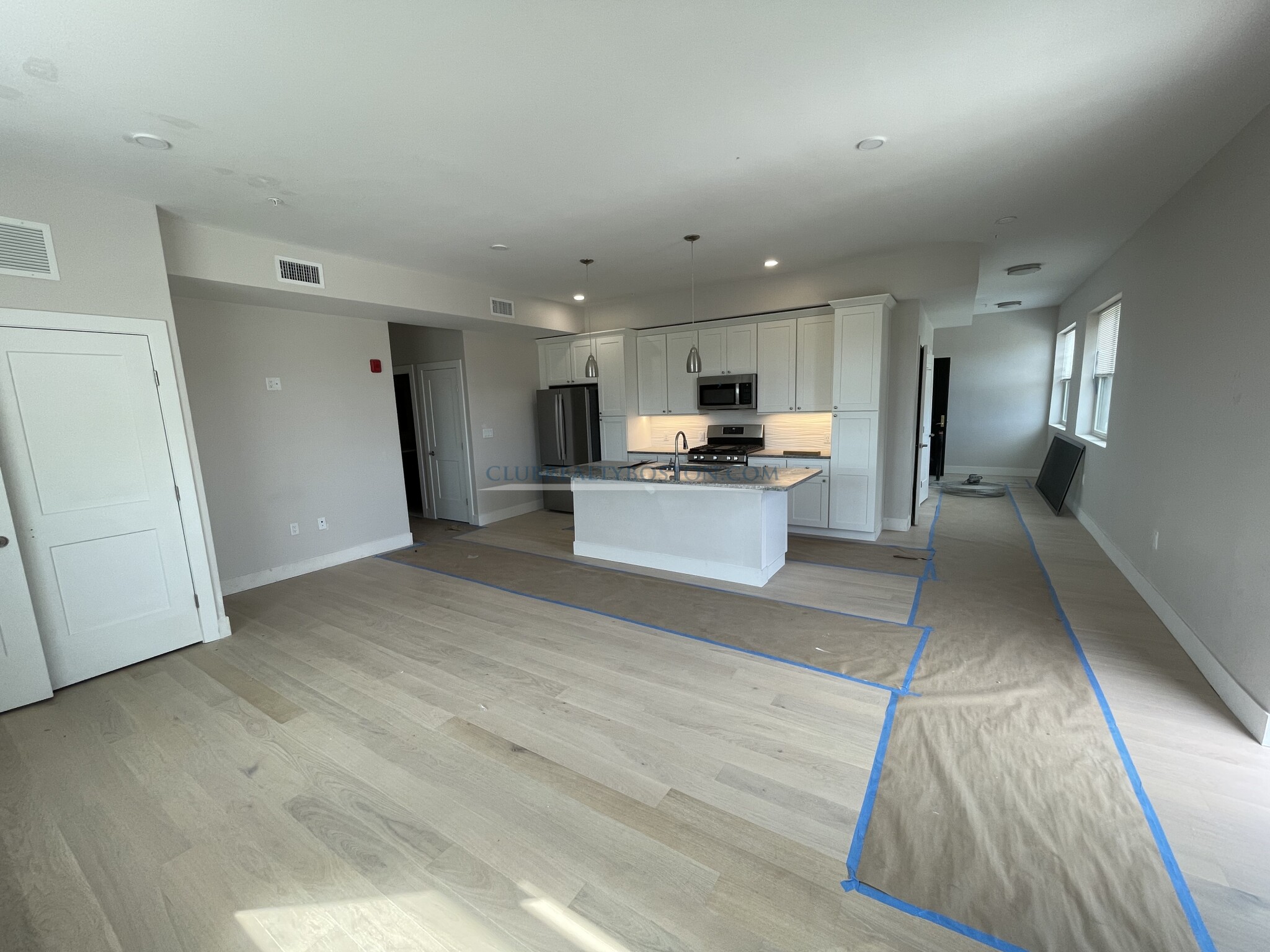 99 Moody St, Waltham