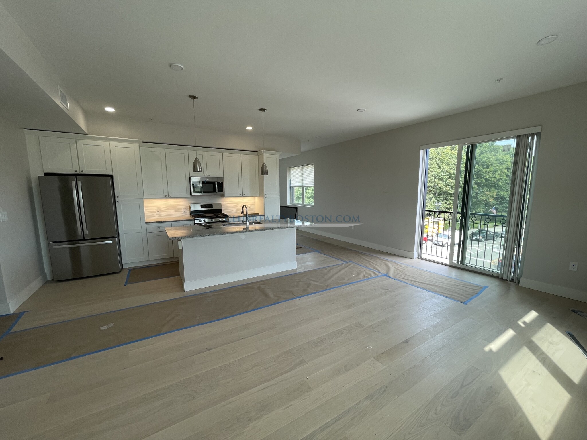 99 Moody St, Waltham