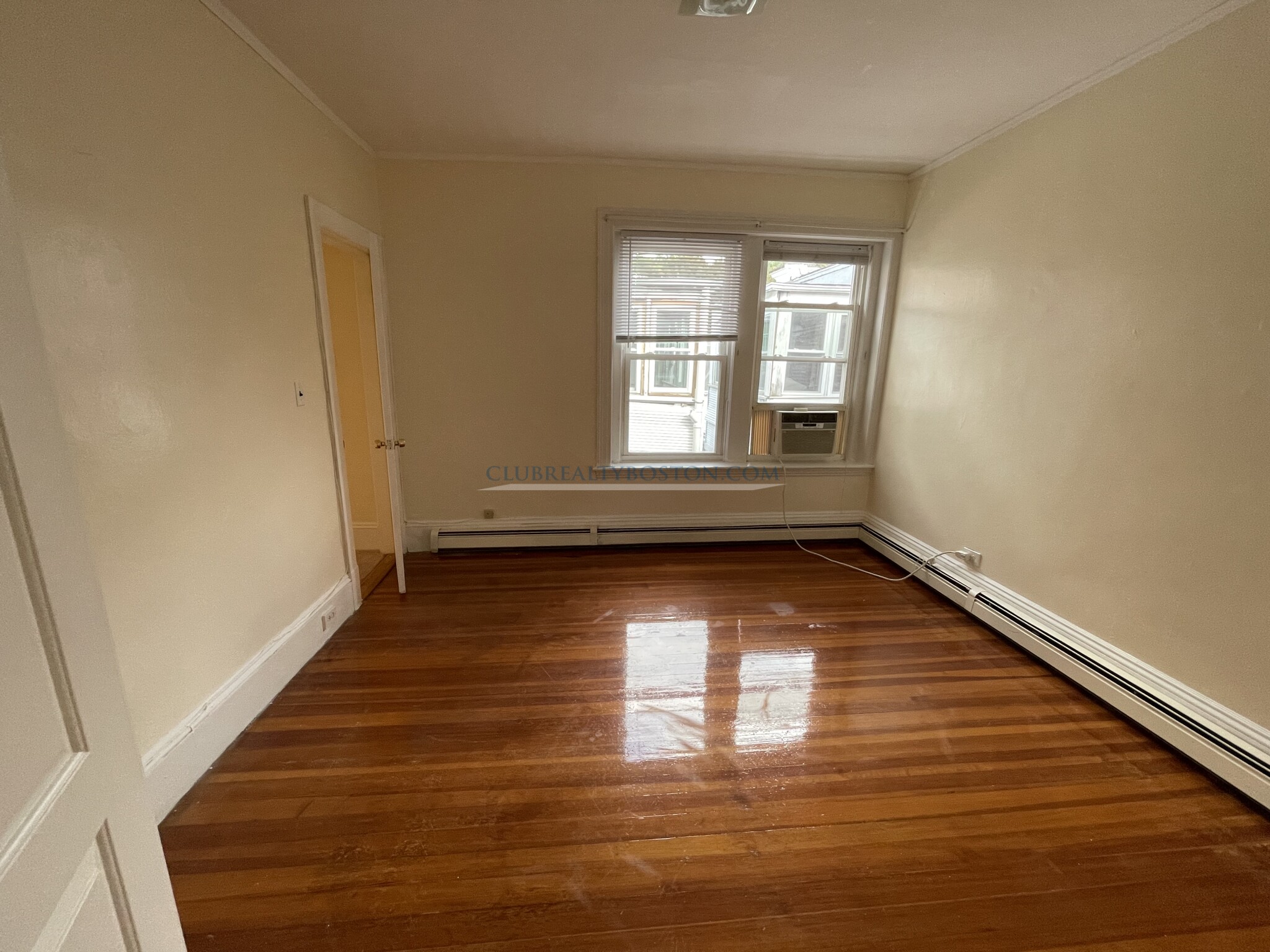 811 Washington St, Washington Square