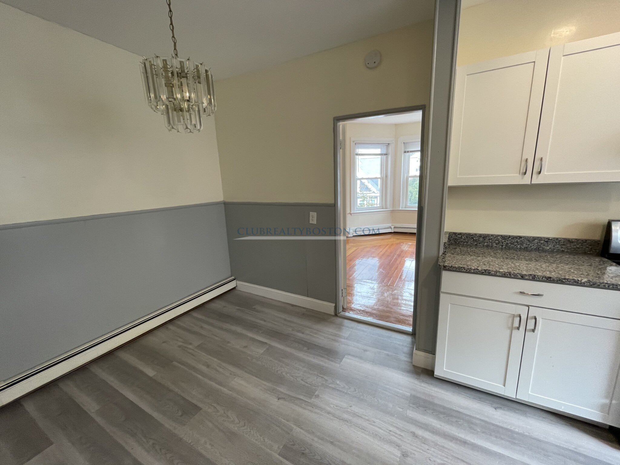 811 Washington St, Washington Square