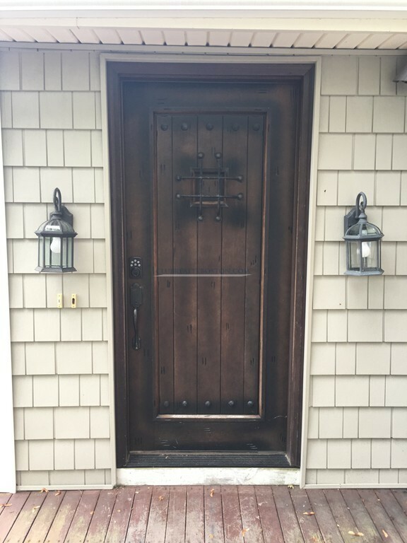 76 Taft Ave, Newtonville