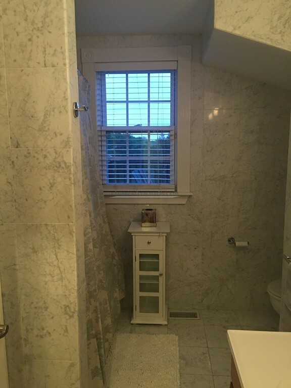 76 Taft Ave, Newtonville