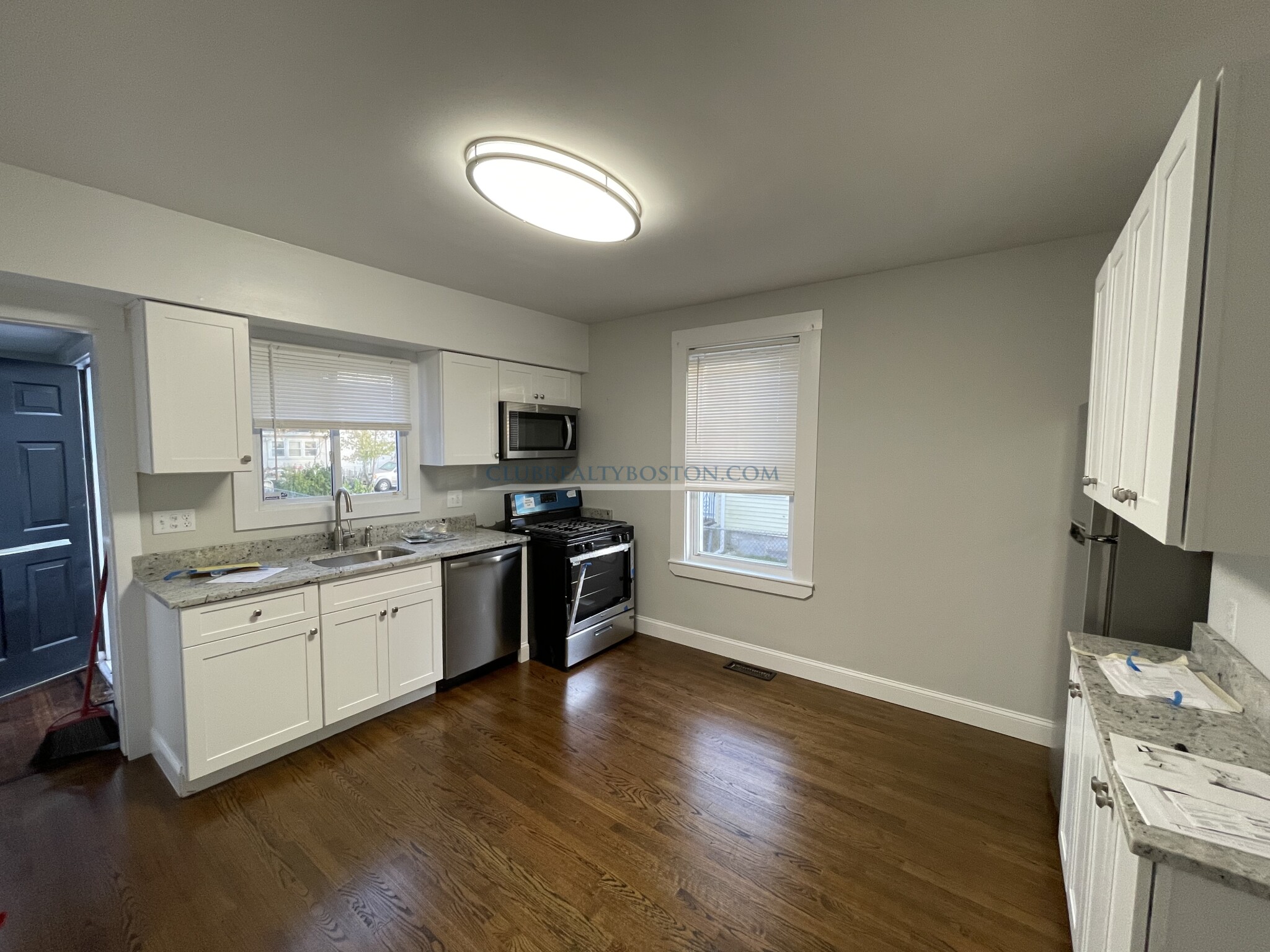 4 bed, 1 bath apartment for rent at 75 Hammond St Unit NONE, Waltham — photo 1 of 15