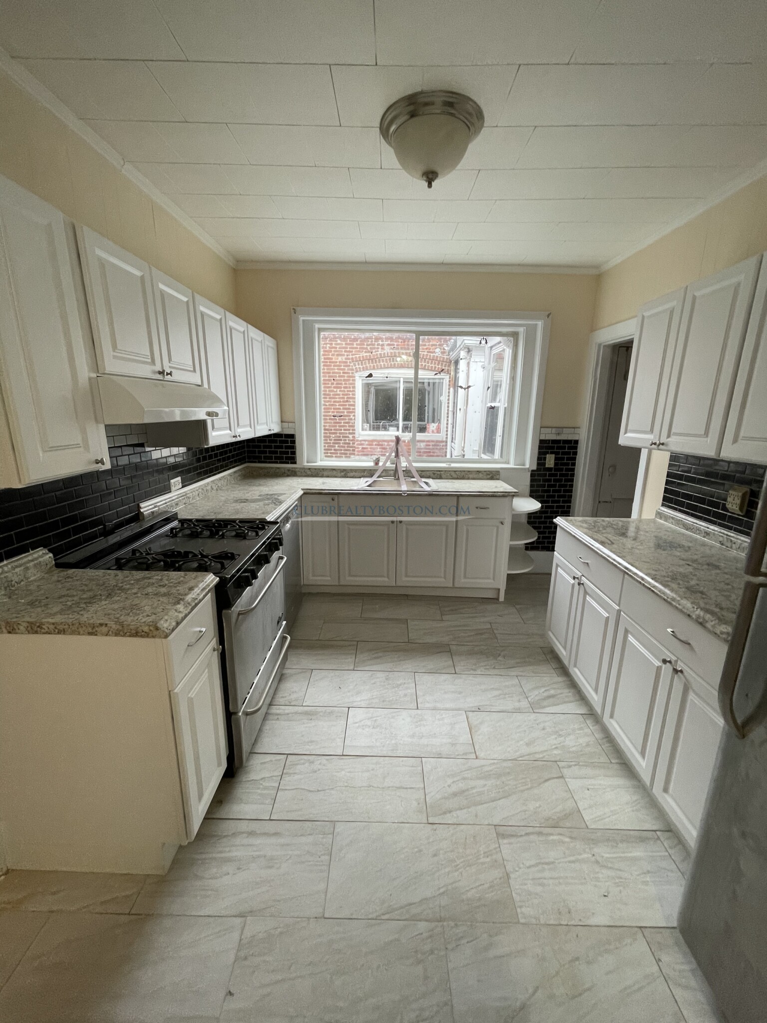 809 Washington St, Coolidge Corner