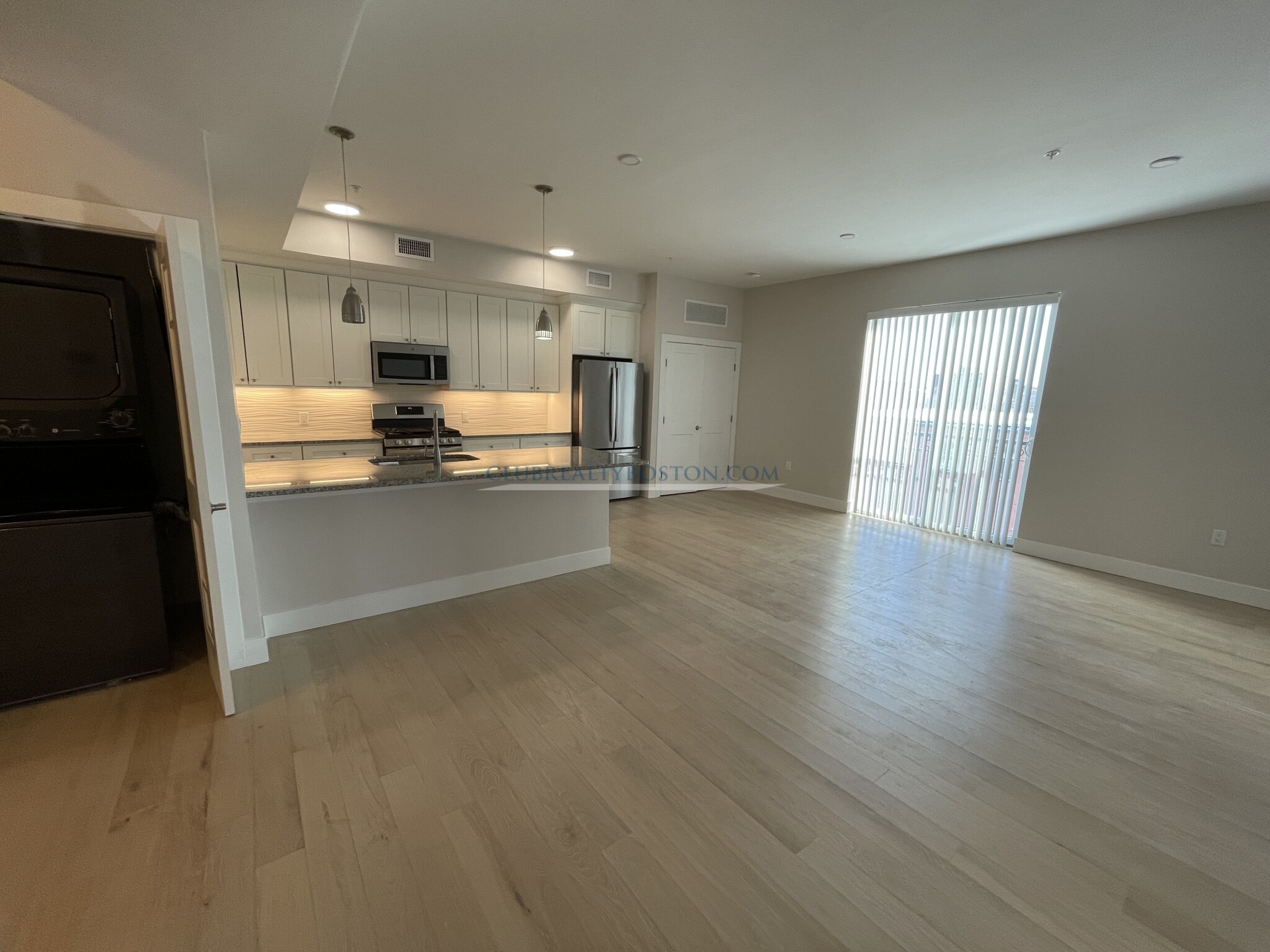 99 Moody St, Waltham