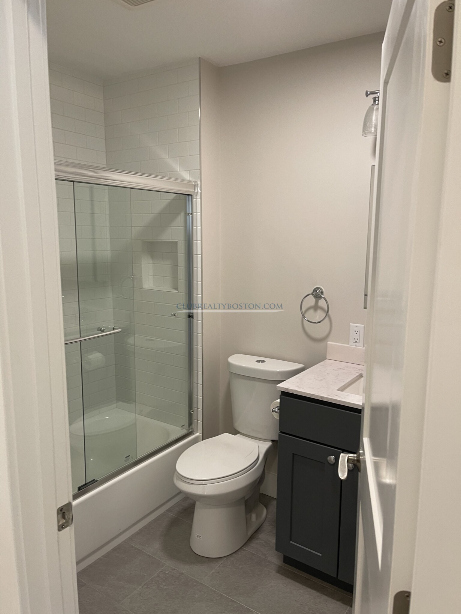 99 Moody St, Waltham