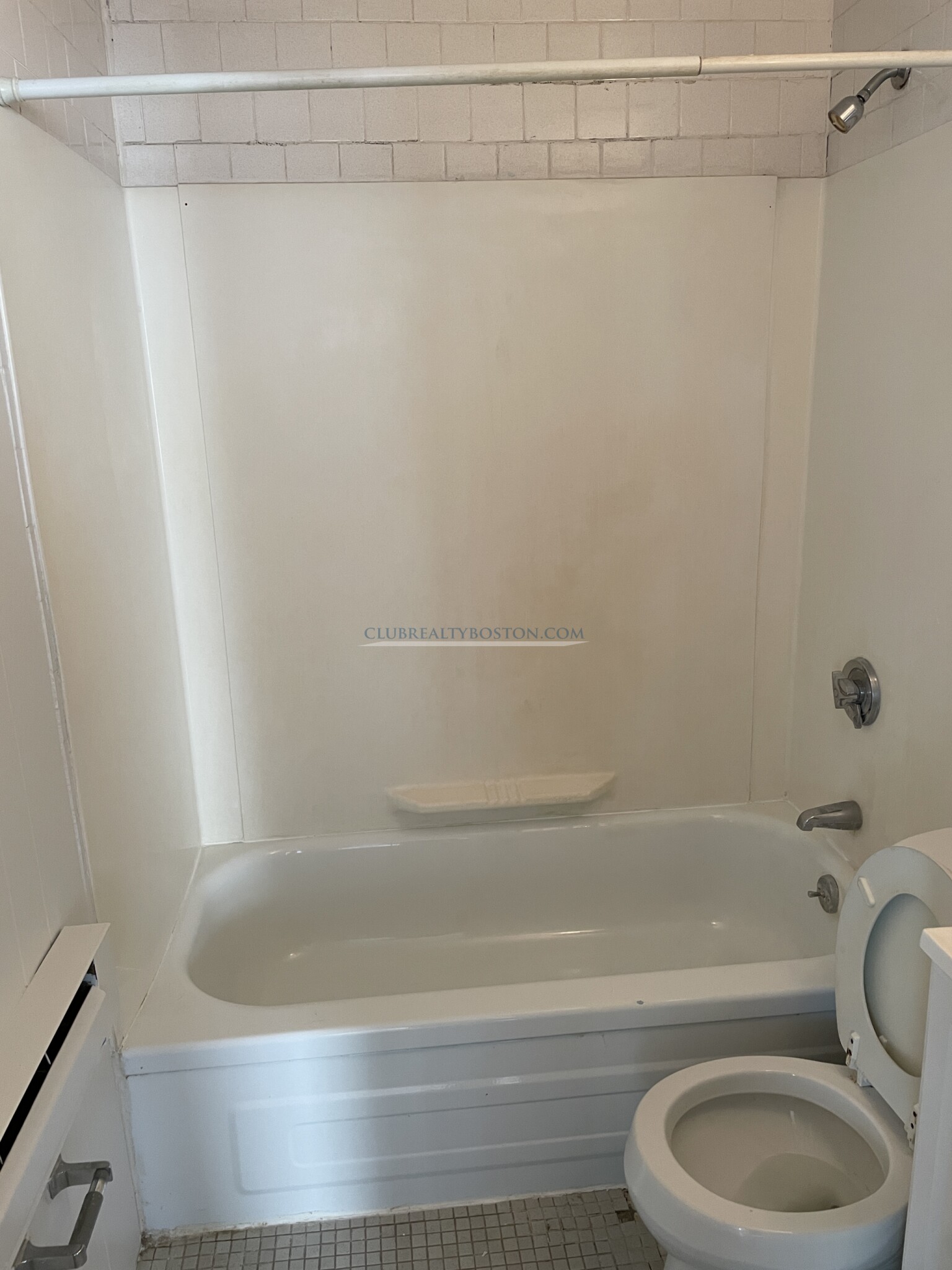 199 Strathmore Rd, Brighton