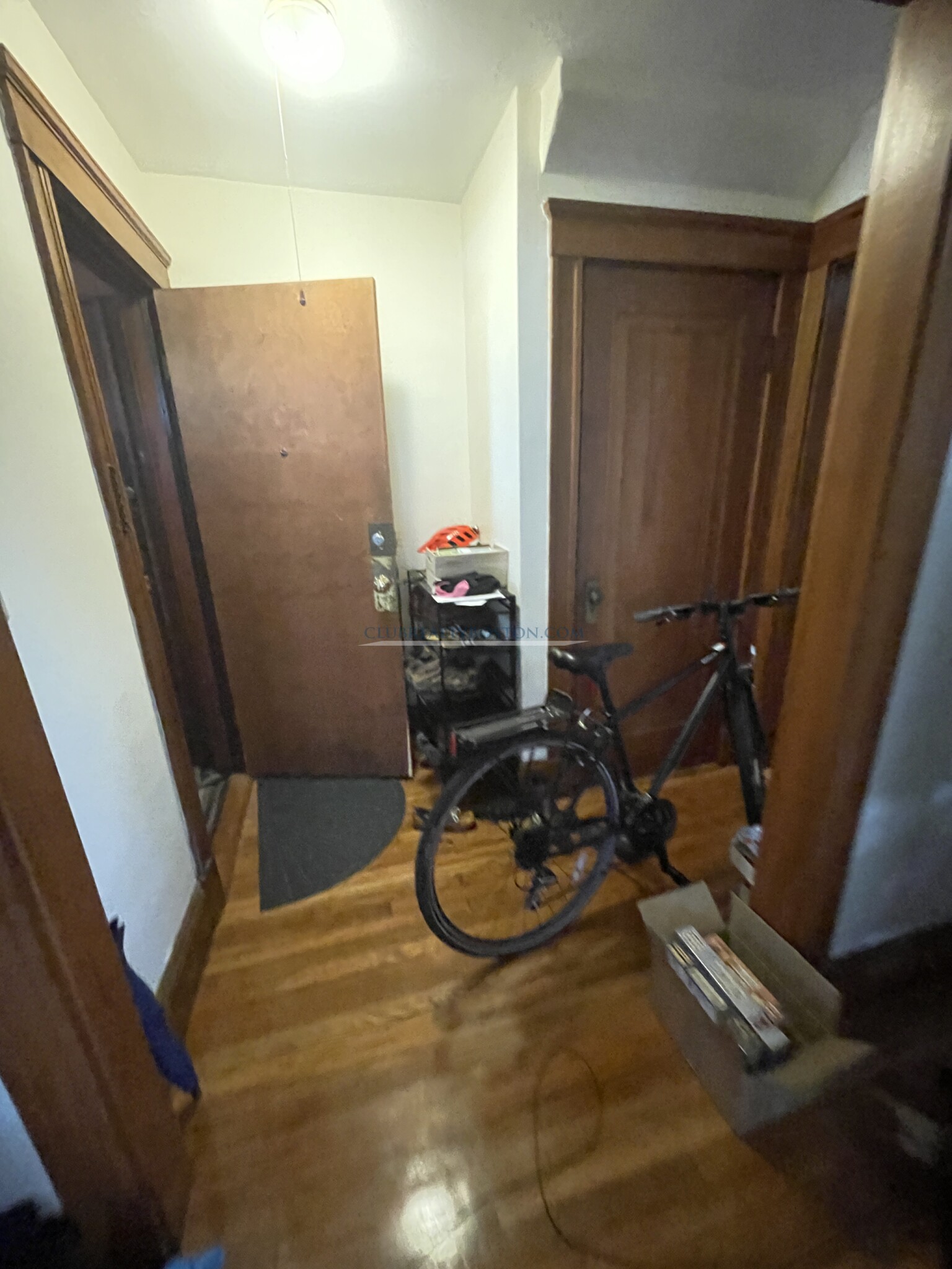 11 Edgecliff Rd, Watertown