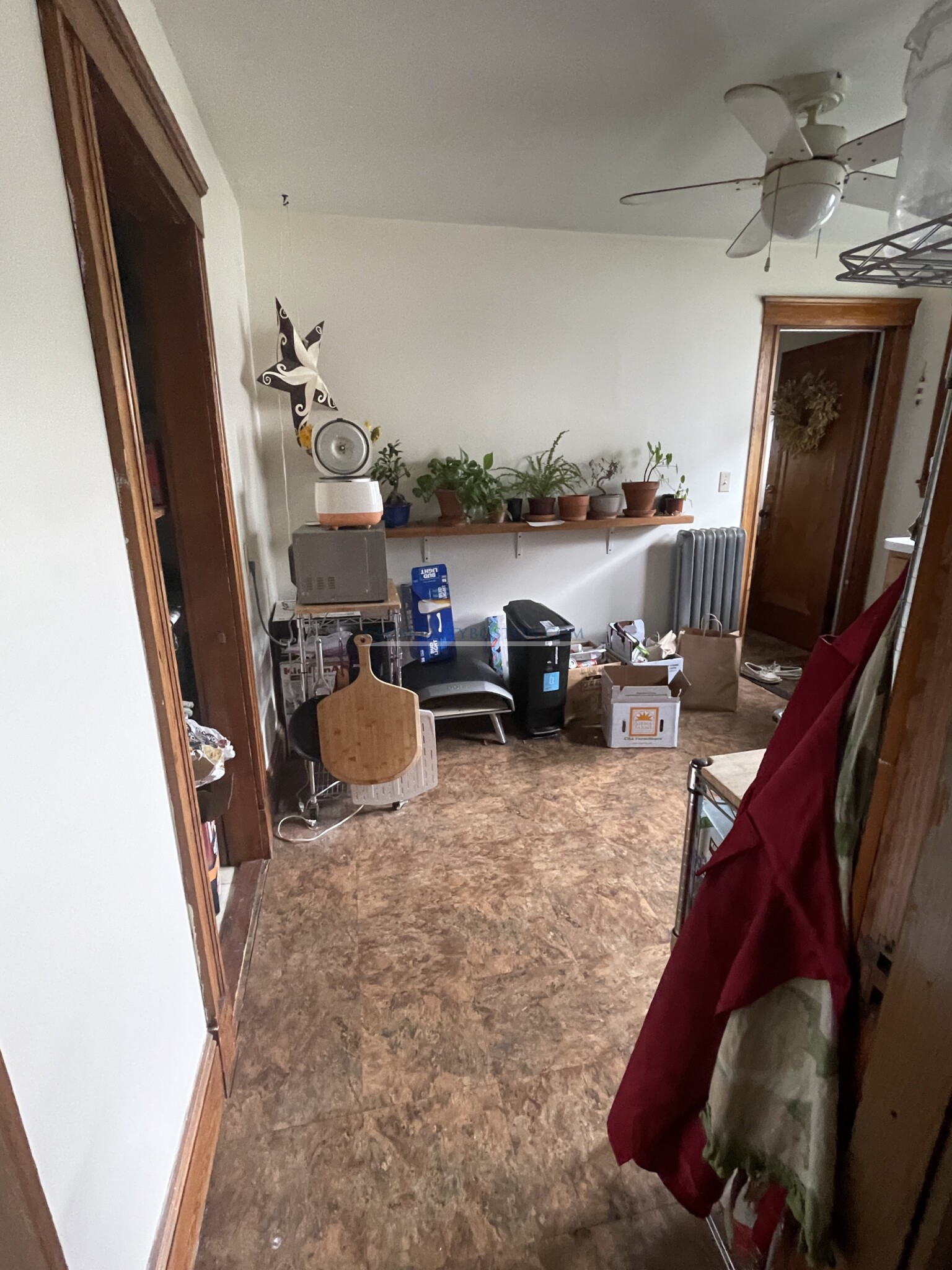 11 Edgecliff Rd, Watertown