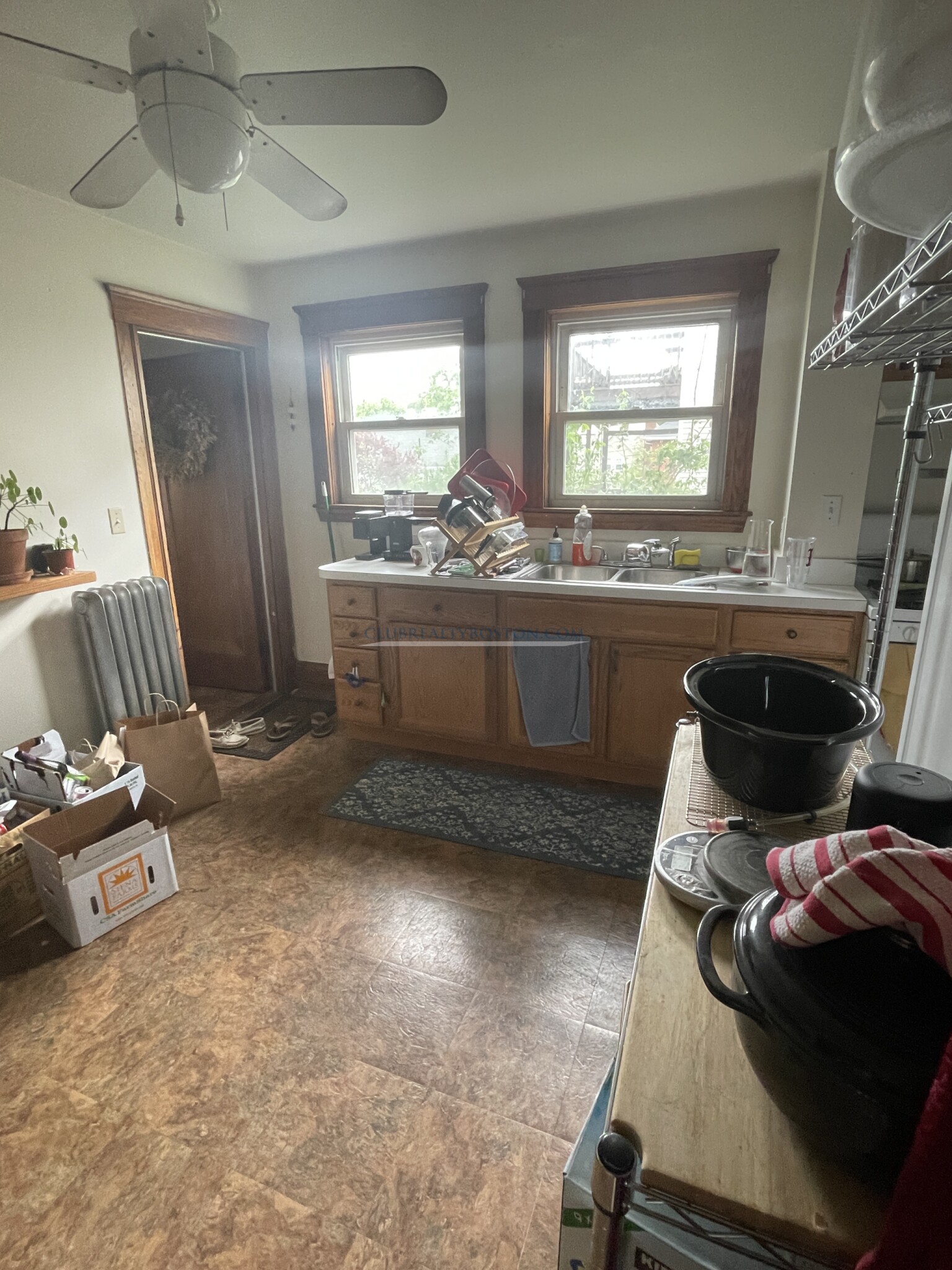 11 Edgecliff Rd, Watertown