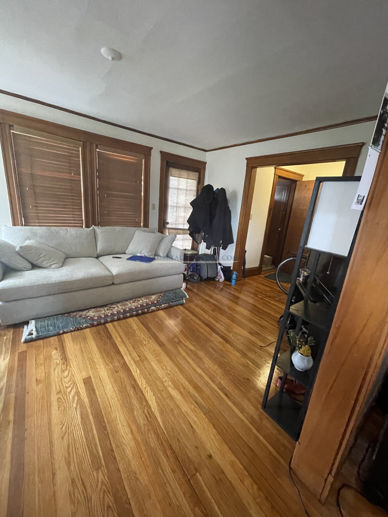 11 Edgecliff Rd, Watertown