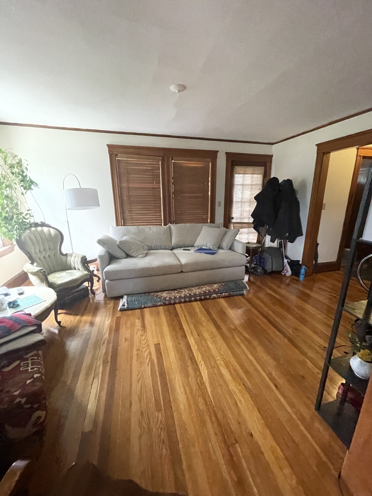 11 Edgecliff Rd, Watertown