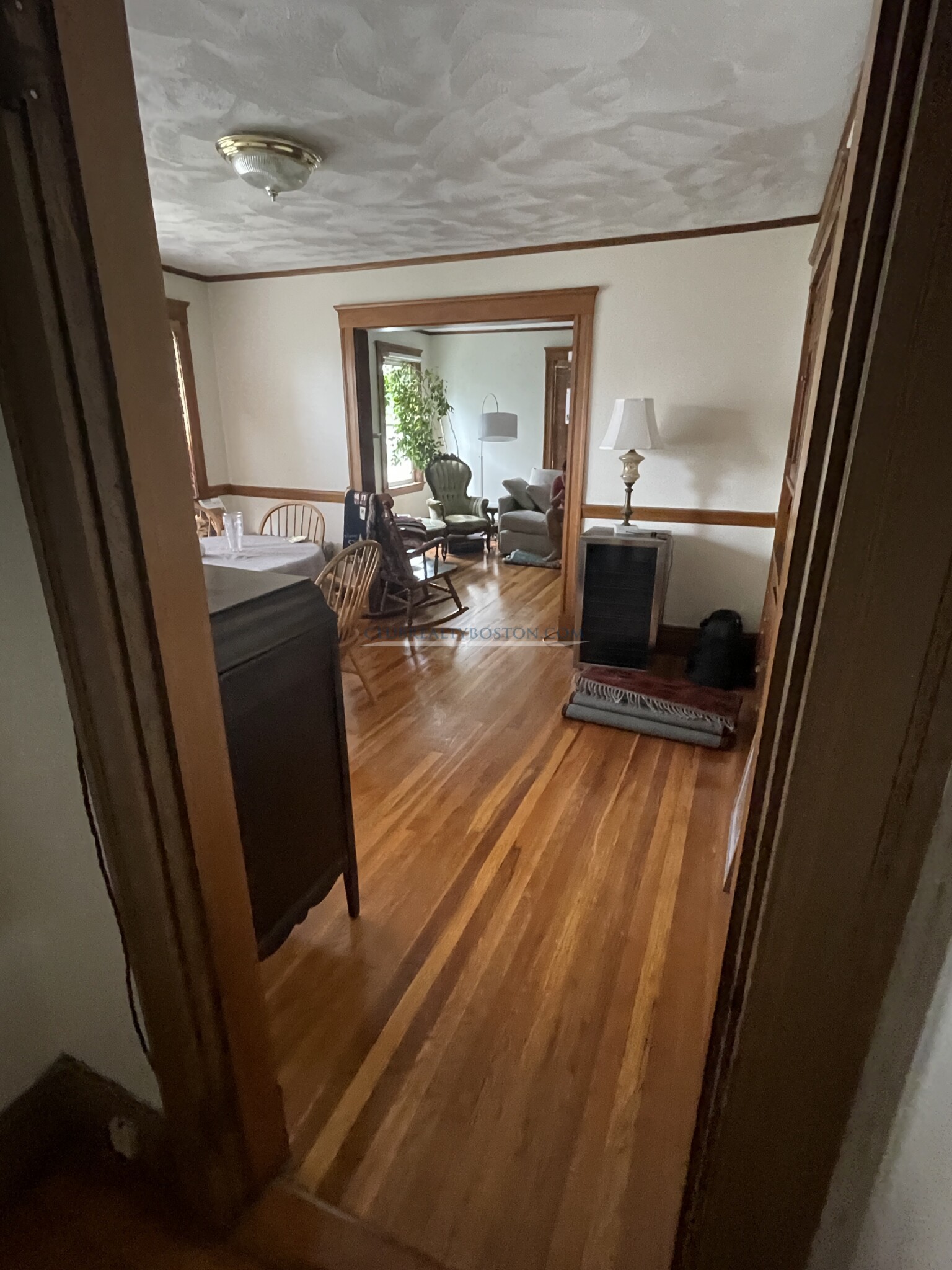 11 Edgecliff Rd, Watertown