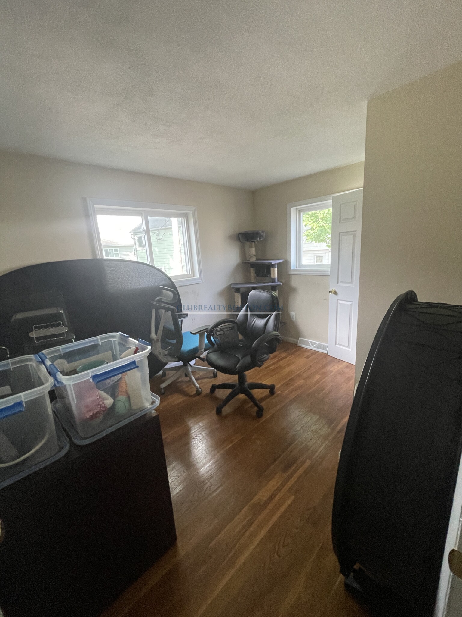 75 Thingvalla Ave, Waverley Square