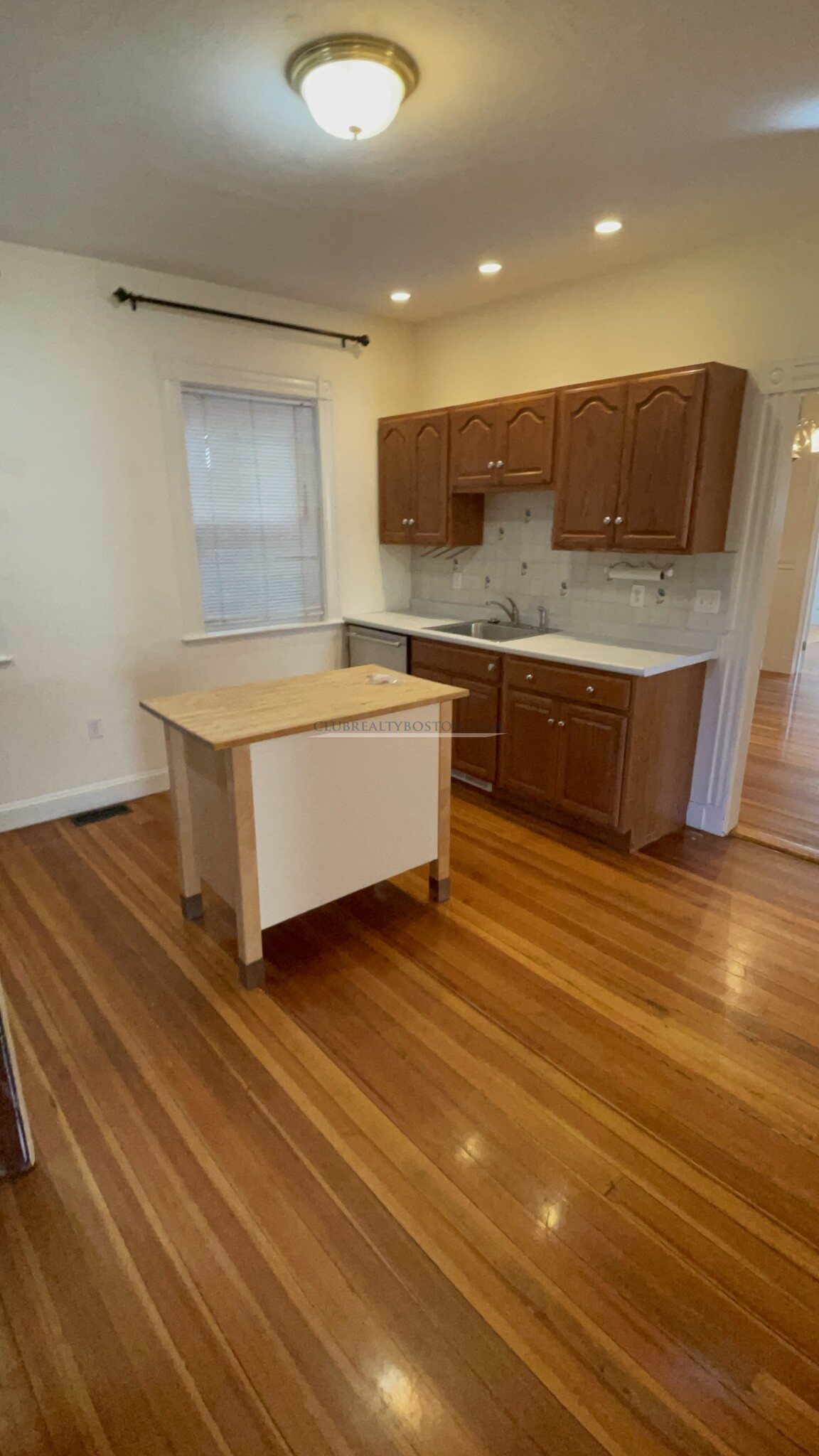 163 Belmont St, Belmont Center