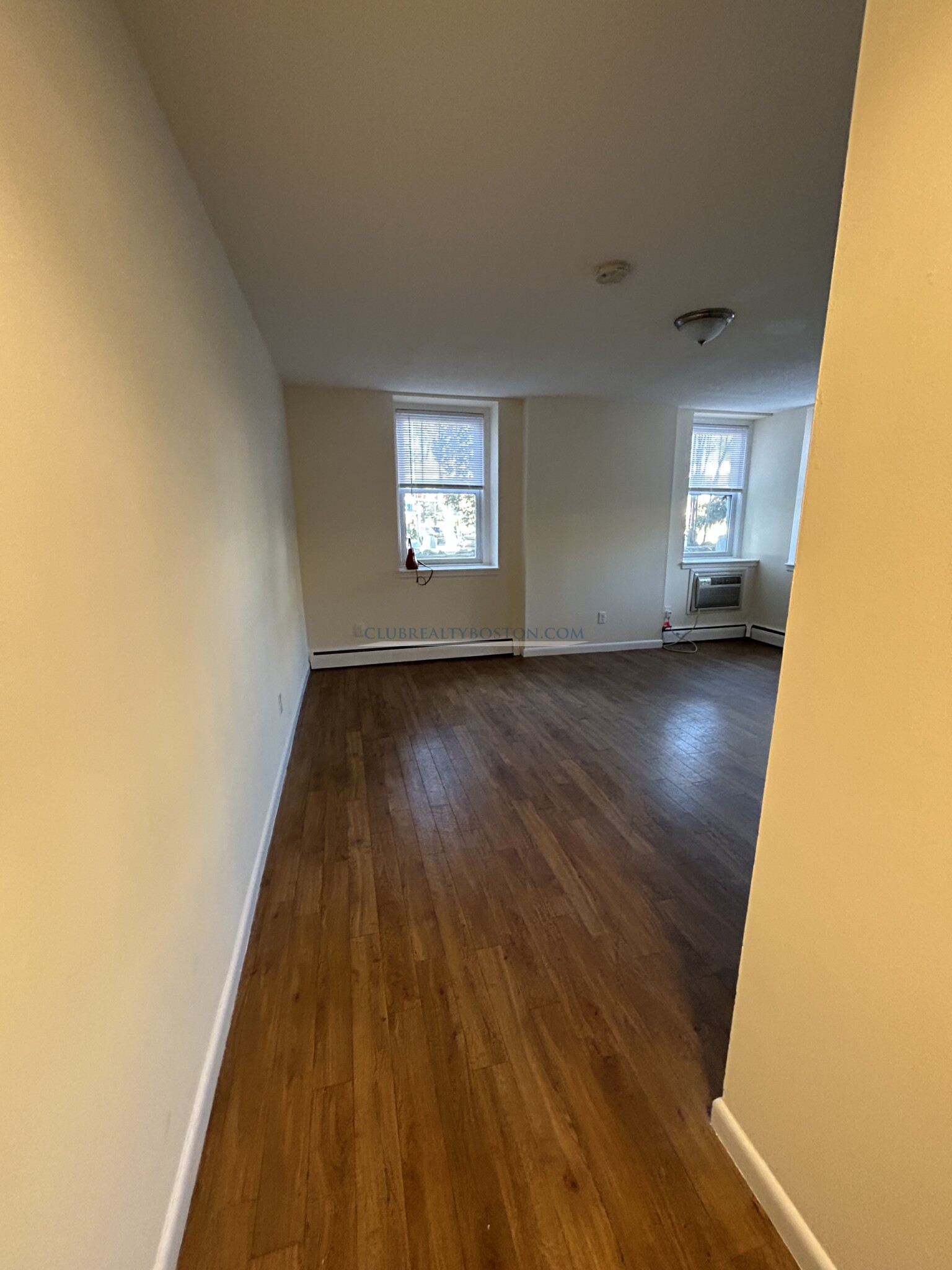 2018 Commonwealth Ave, Brighton