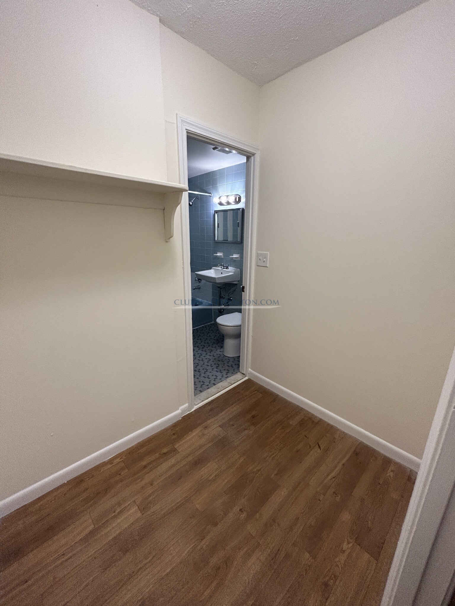 2018 Commonwealth Ave, Brighton