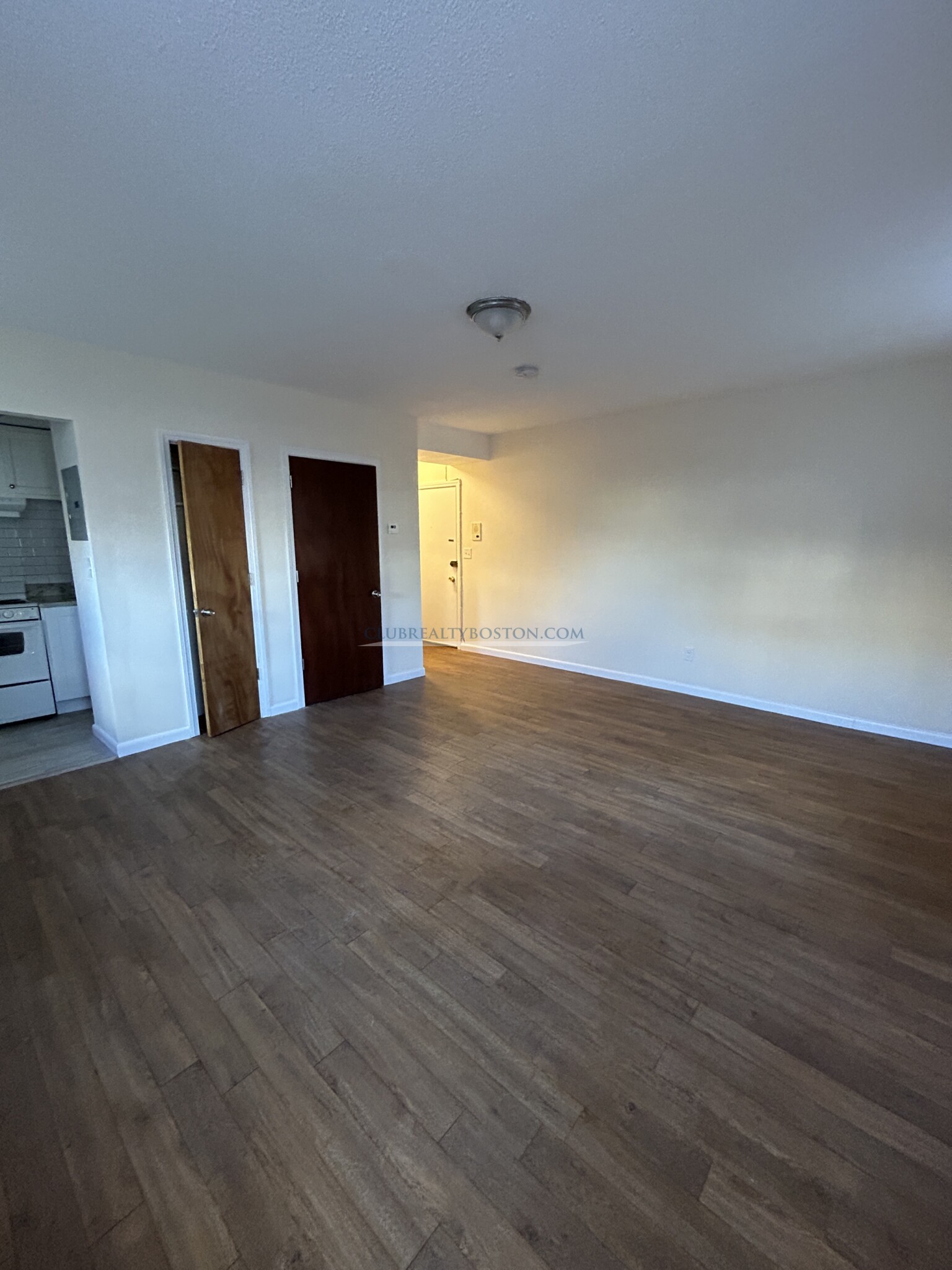 2018 Commonwealth Ave, Brighton