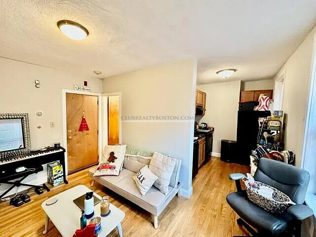 145 Endicott St, North End