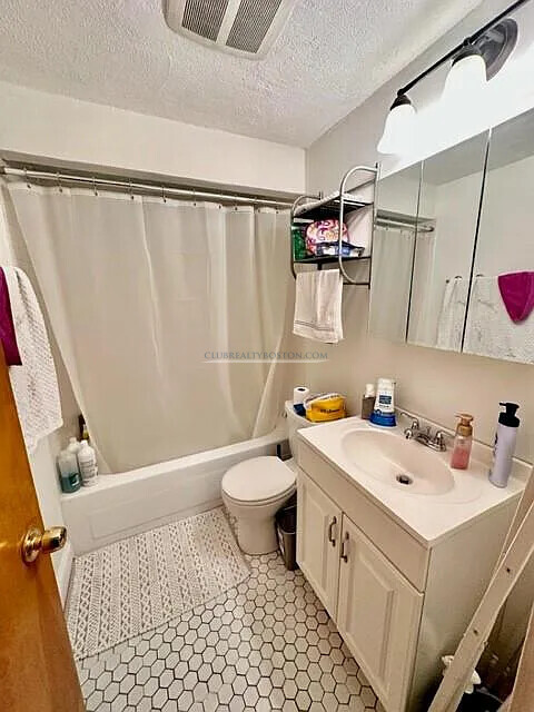 145 Endicott St, North End