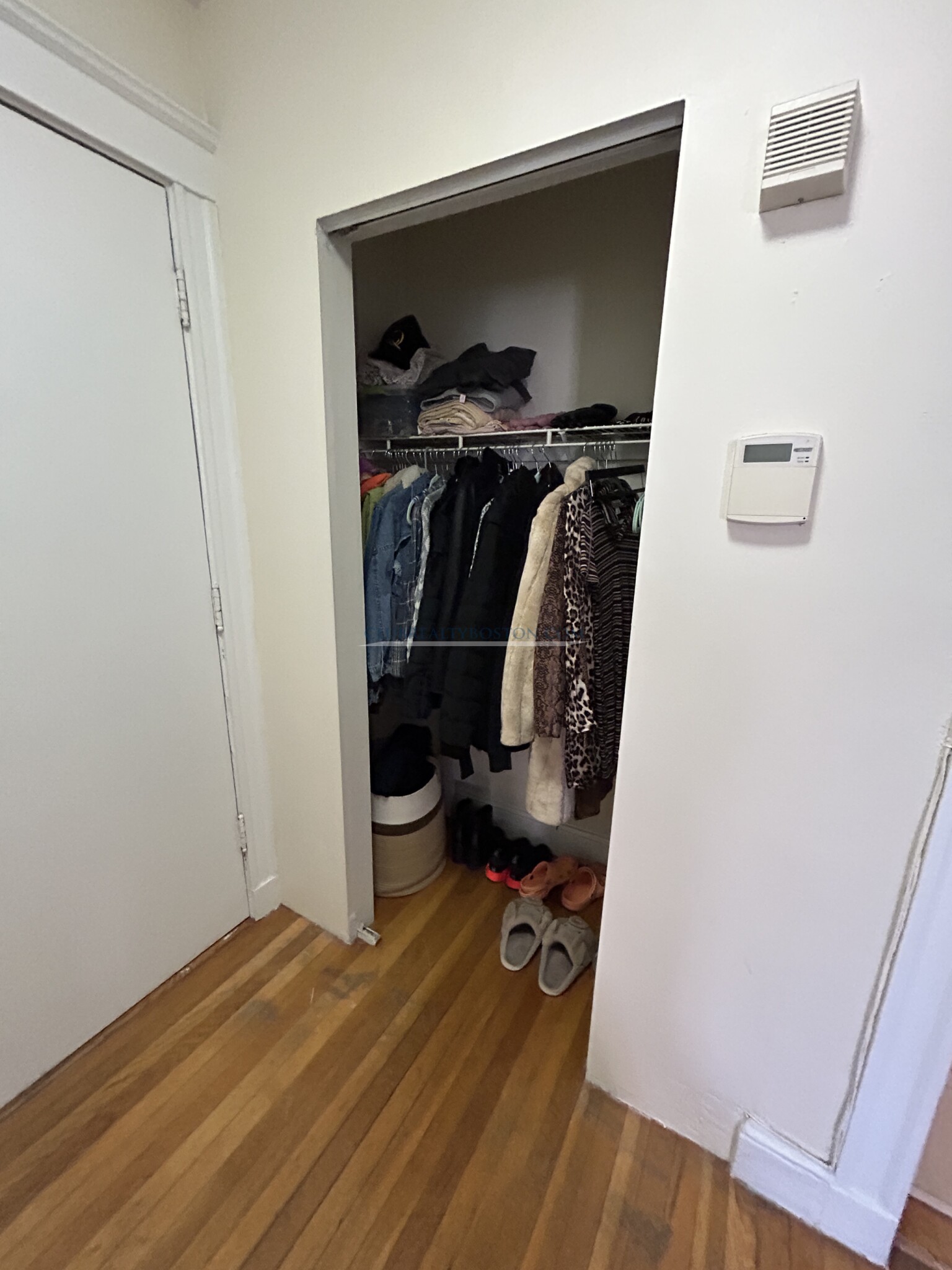 5 Barrows St, Allston