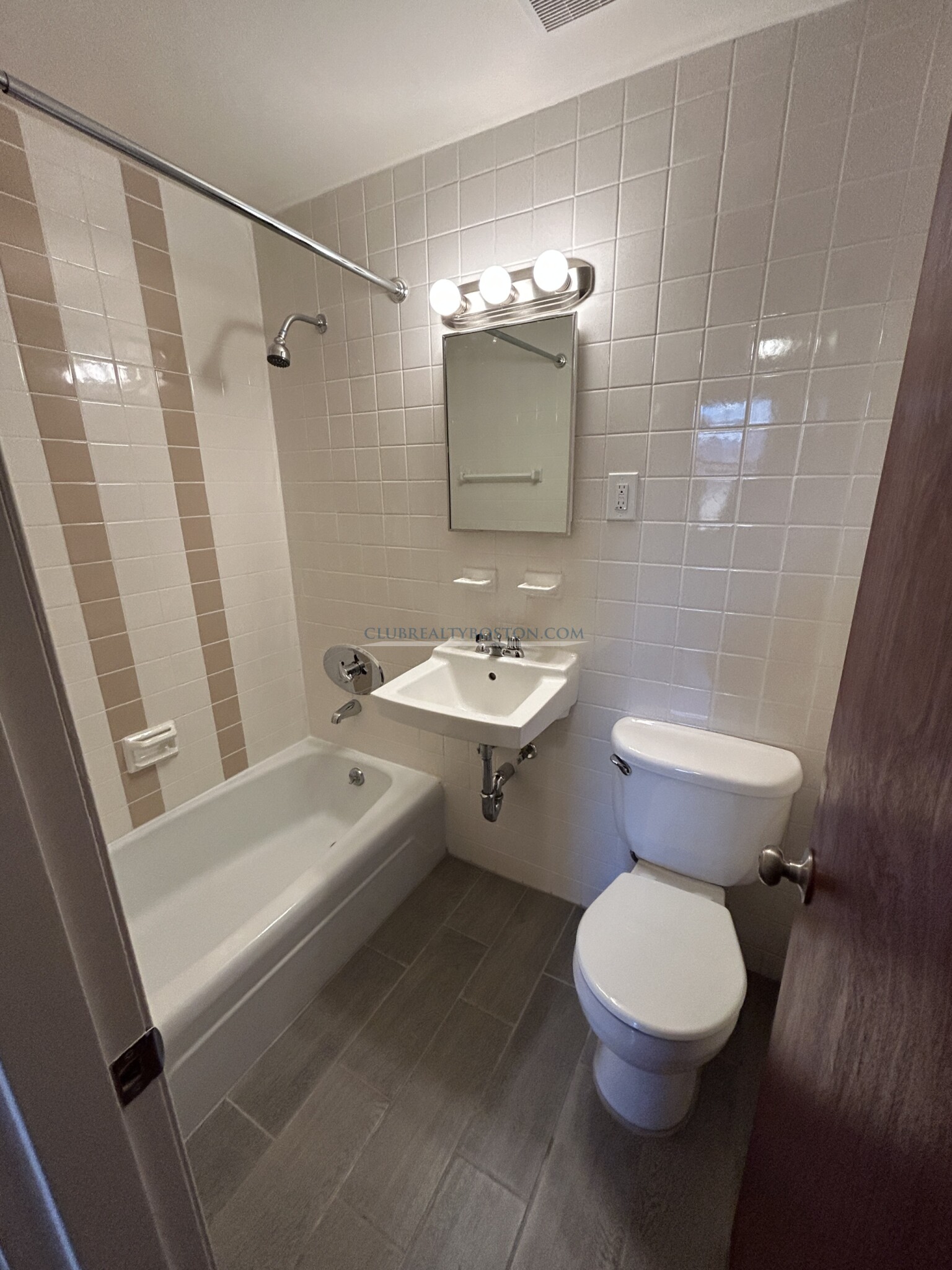 168 North Beacon St, Brighton