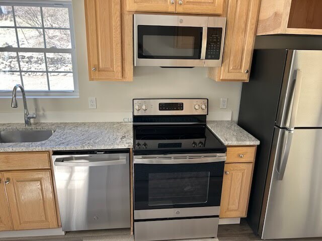 67 Loker St, Wayland