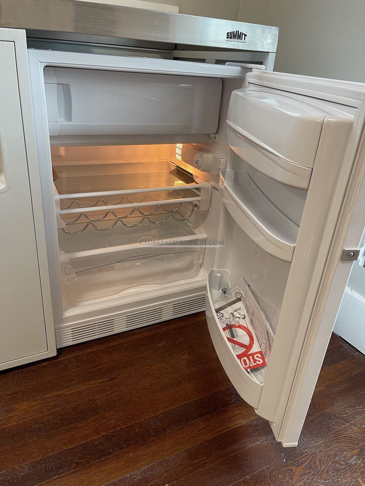 67 Loker St, Wayland