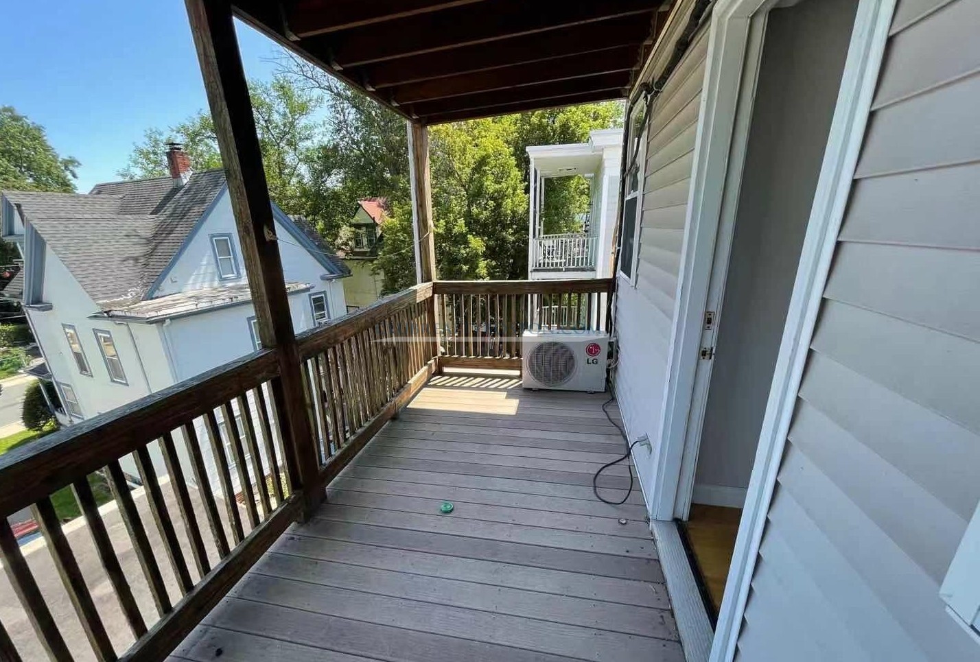 11 Montfern Ave, Brighton