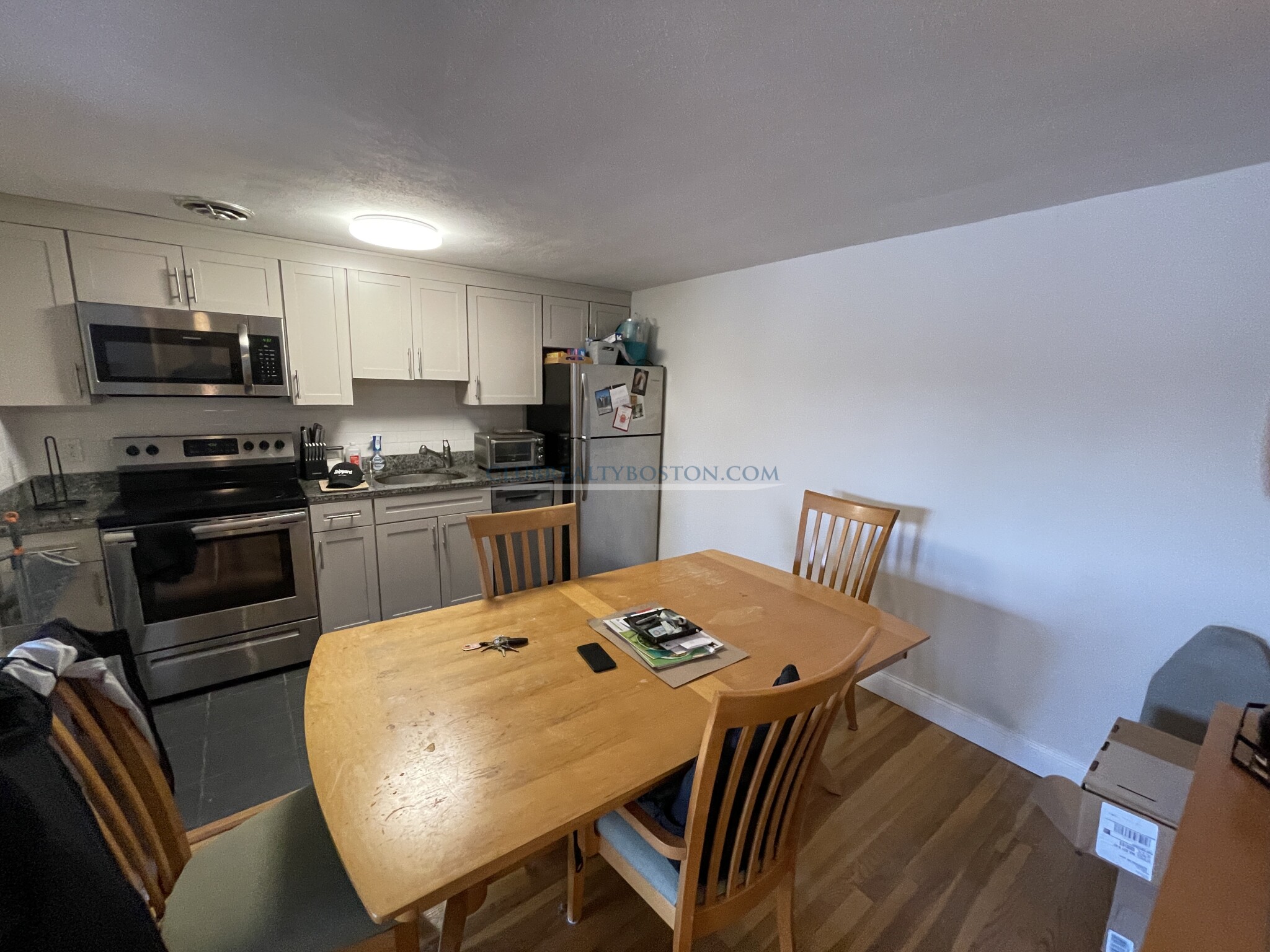 20 Riverside St, Watertown Square