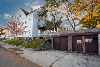 3 Dartmouth St, Waltham