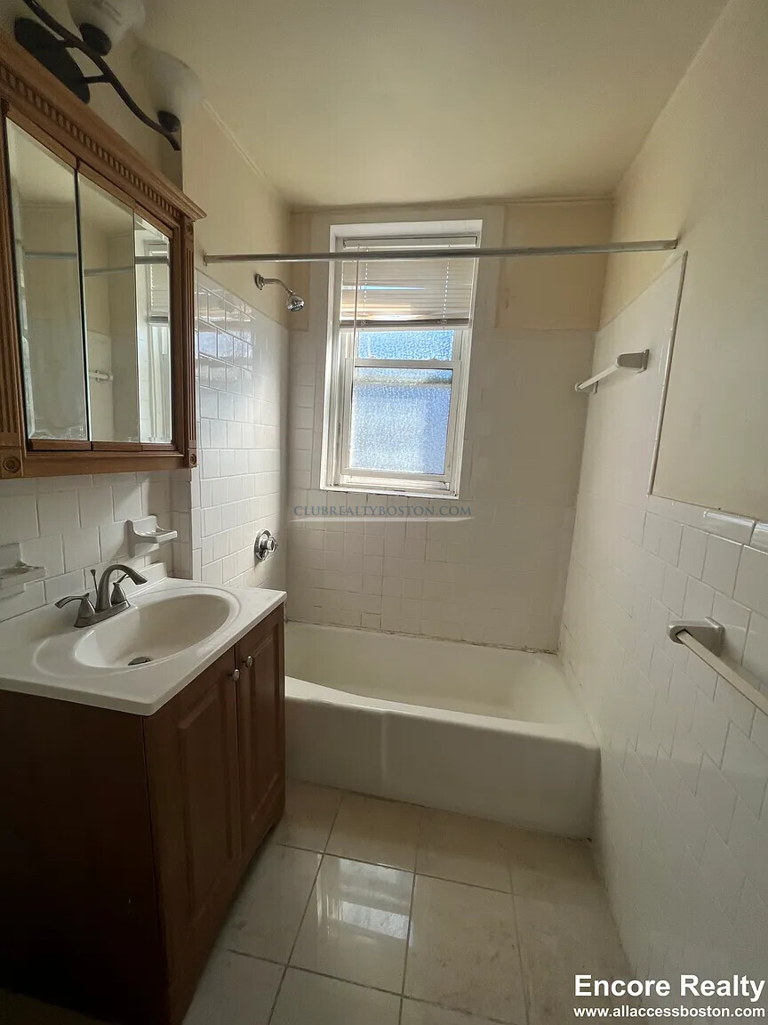 126 Warren St, Brighton