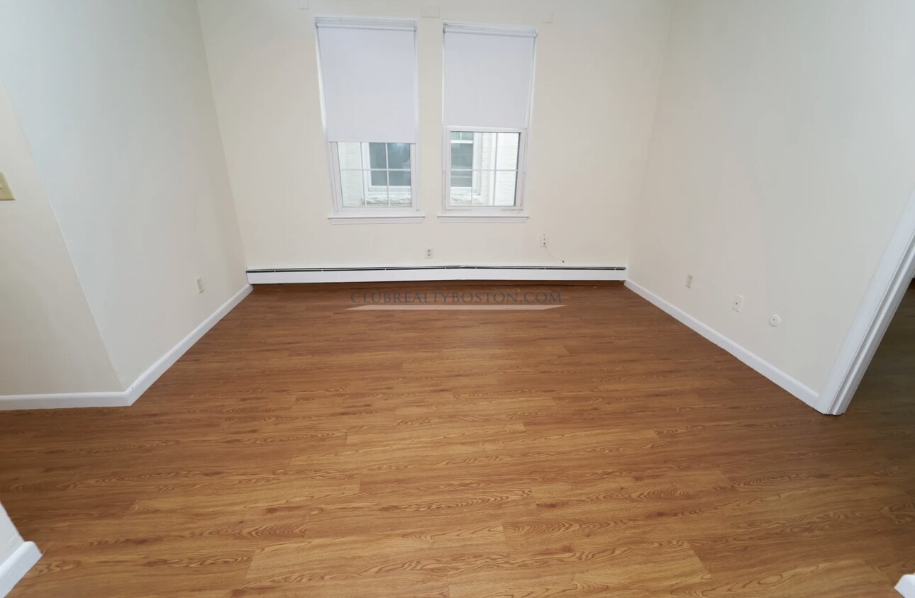 46 Huntington Ave, Jamaica Plain