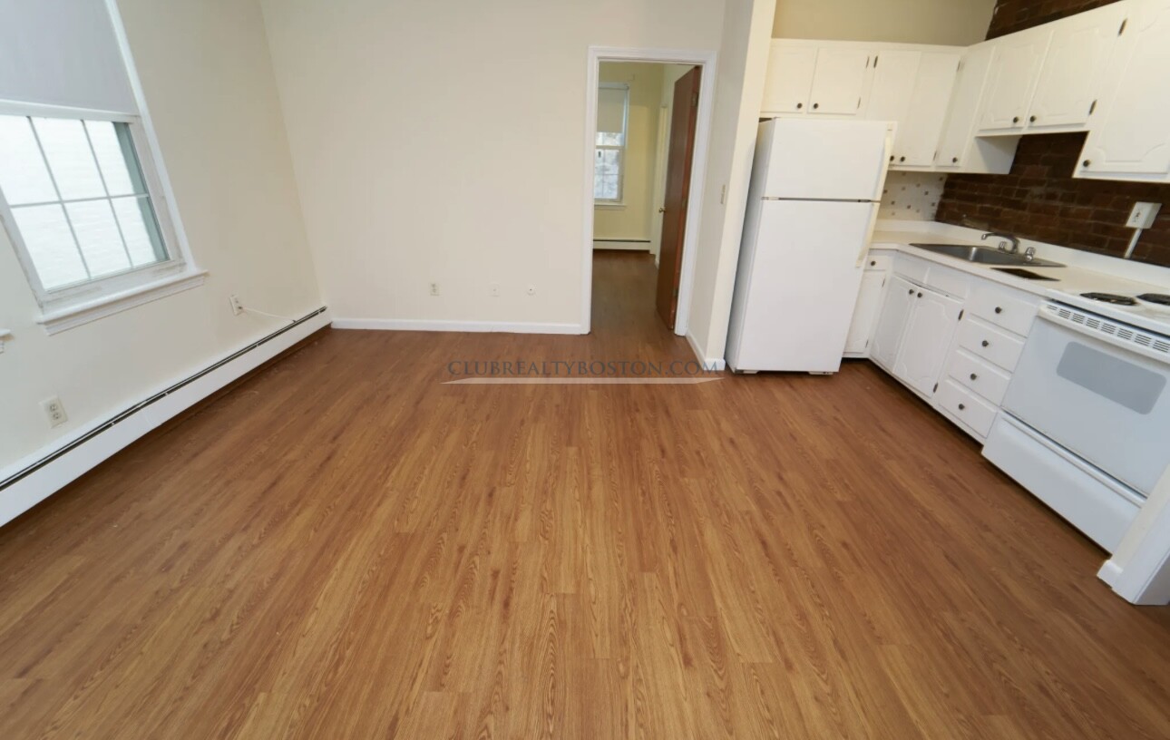 46 Huntington Ave, Jamaica Plain