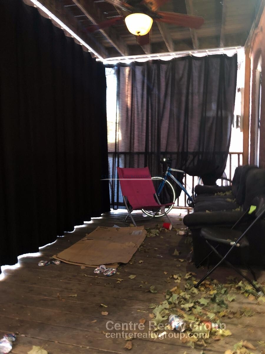 9 Strathmore Rd, Washington Square