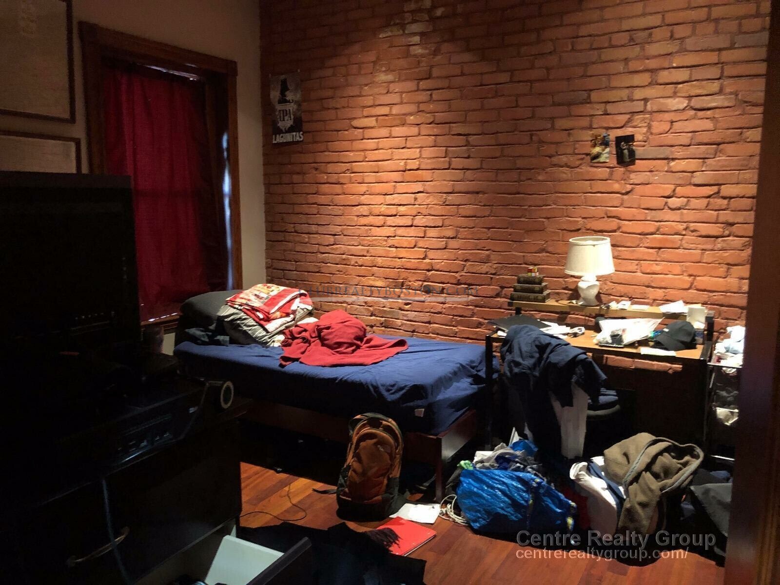 9 Strathmore Rd, Washington Square