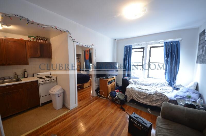 1315 Commonwealth Ave, Allston