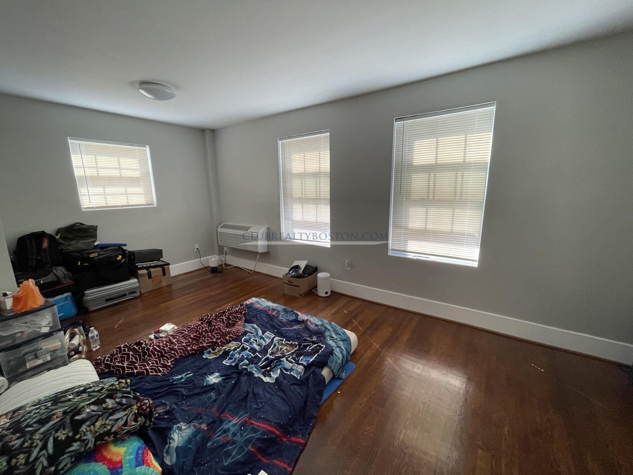 67 Loker St, Wayland