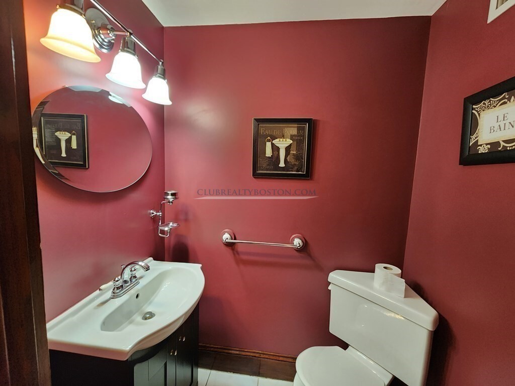 145 Hawthorn Rd, Braintree Square