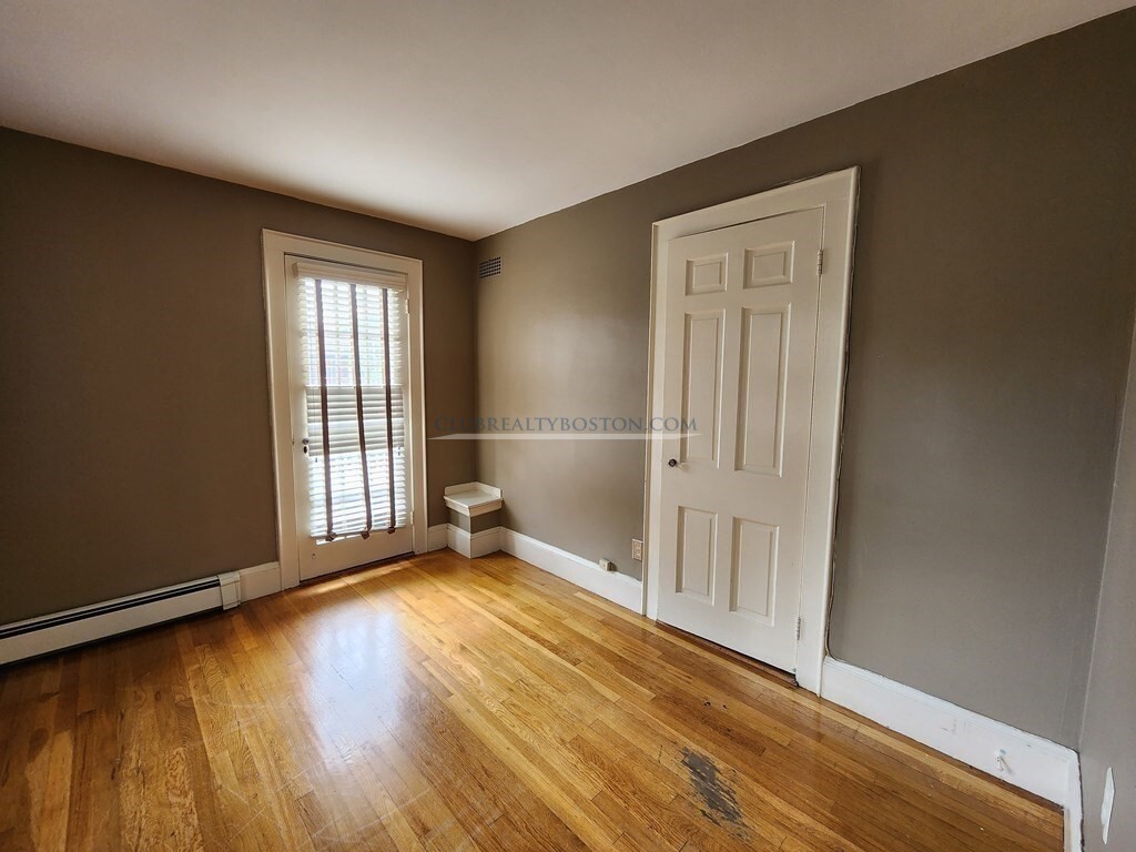 145 Hawthorn Rd, Braintree Square