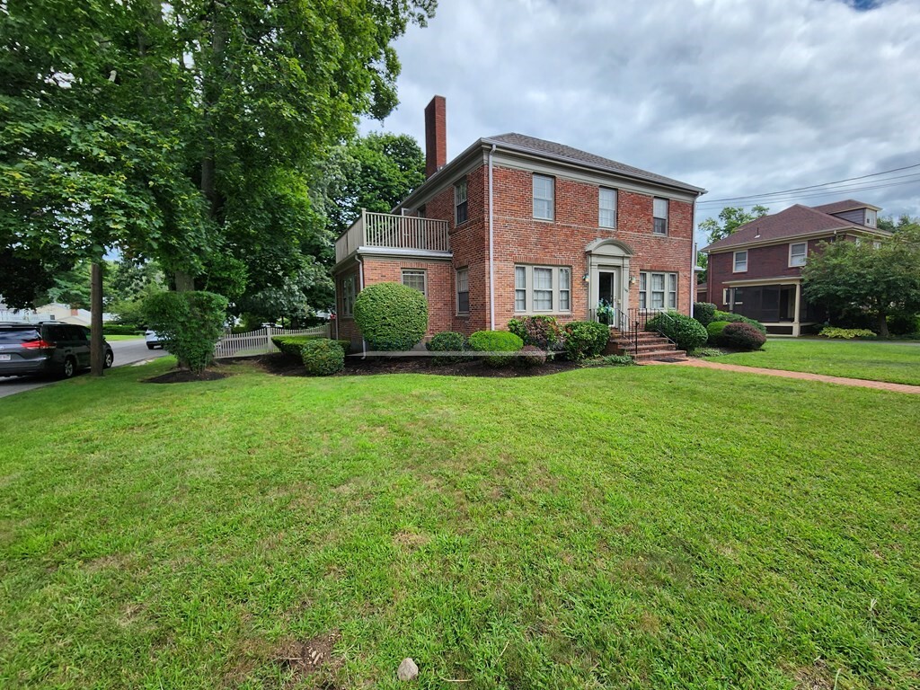 145 Hawthorn Rd, Braintree Square