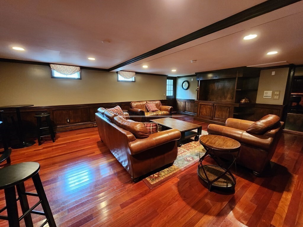 145 Hawthorn Rd, Braintree Square