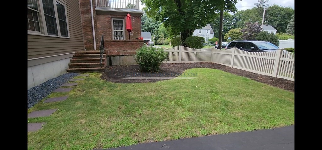 145 Hawthorn Rd, Braintree Square