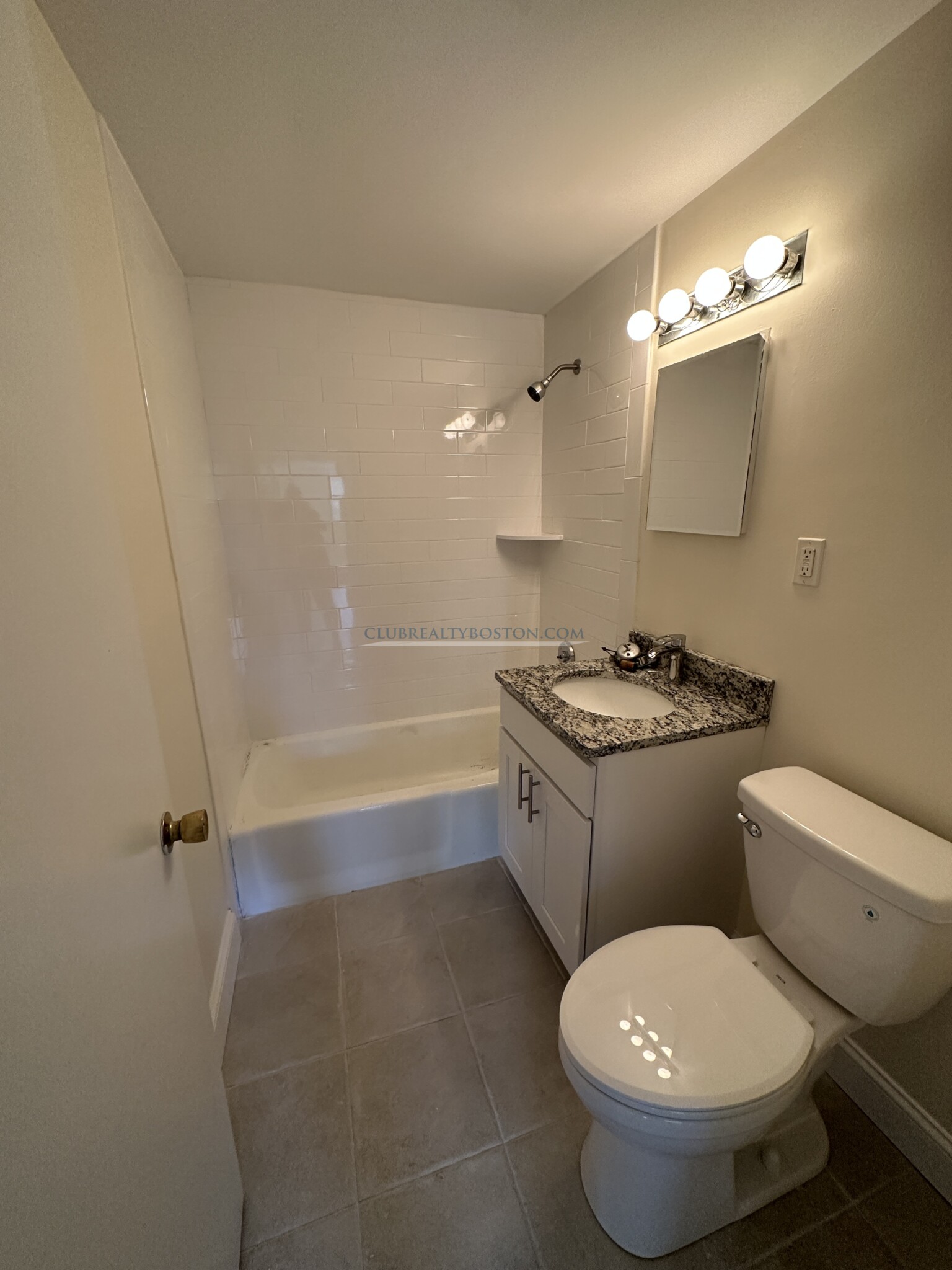 16 Whites Ave, Watertown Square