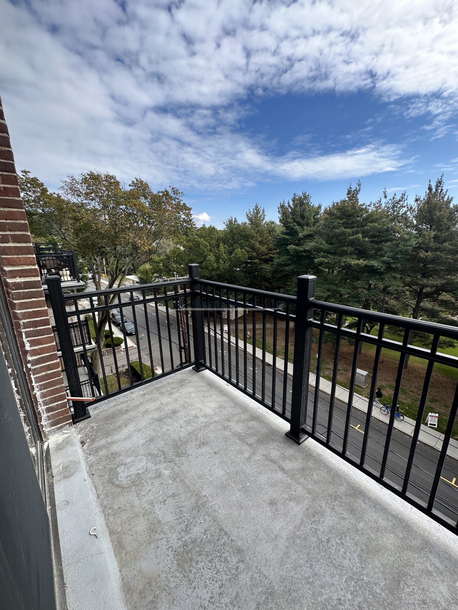 16 Whites Ave, Watertown Square